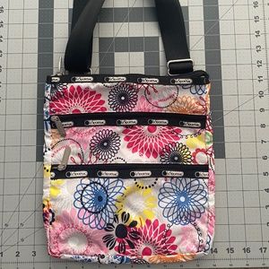 LESPORTSAC 3 Zip Crossbody